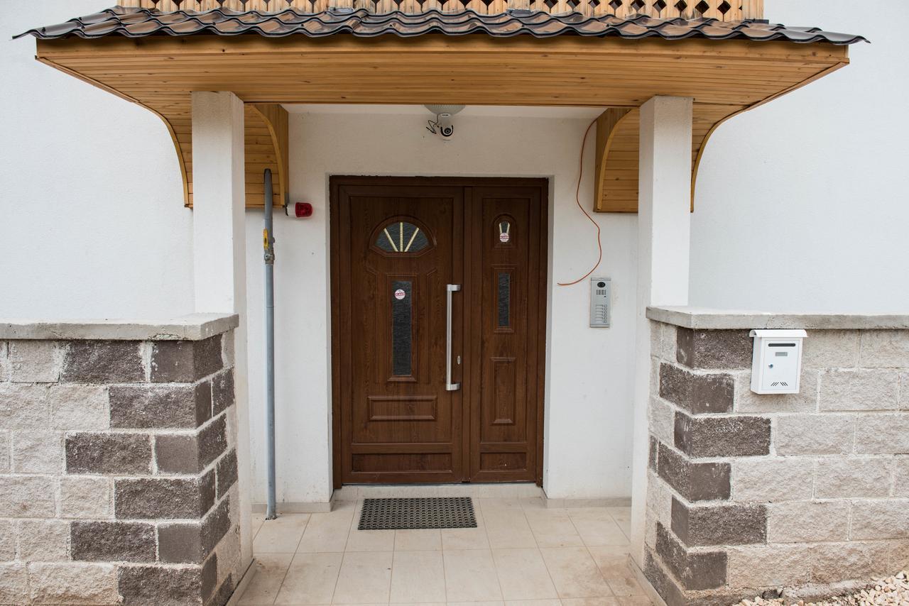 Leader Apartment Сараево Экстерьер фото