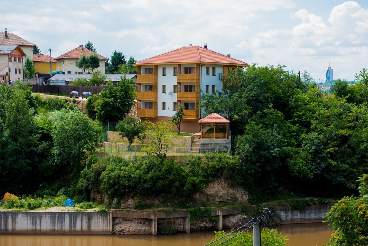 Leader Apartment Сараево Экстерьер фото