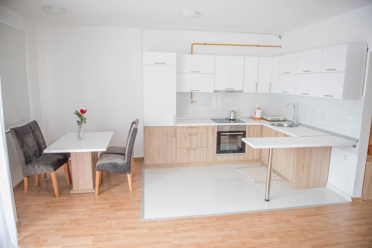 Leader Apartment Сараево Экстерьер фото